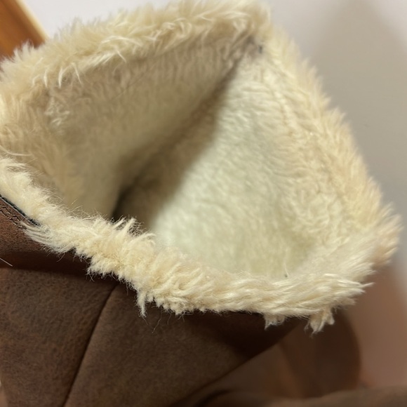 Ladies slip on boots - Picture 5 of 8